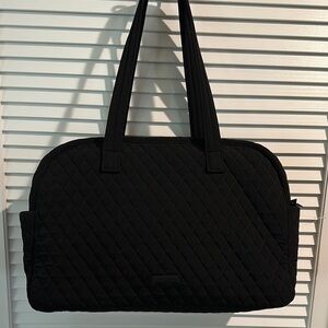 NWT Vera Bradley Medium Travel Bag with Side Pockets and large top pocket.